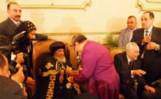 Bishop Mouneer greeting His Holiness, Pope Shenouda III