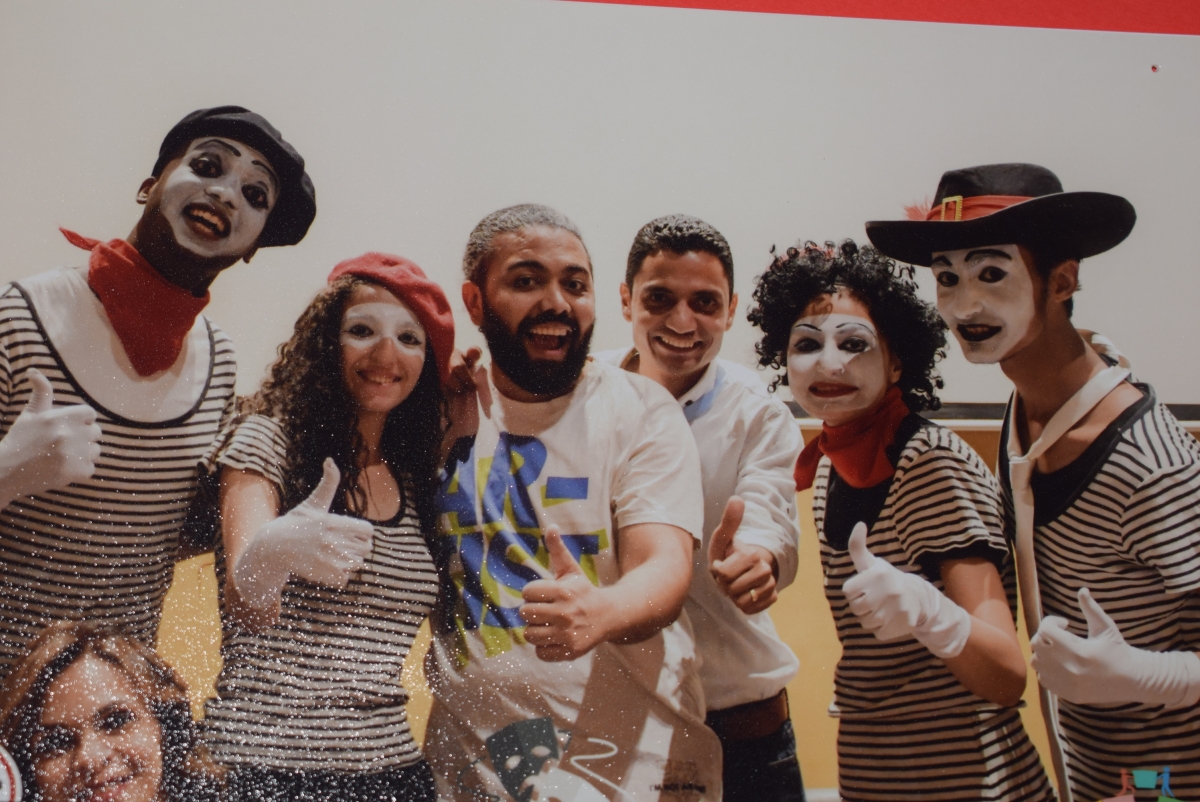 Gusour actors