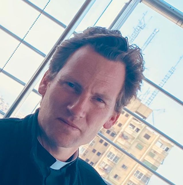 Rev David Longe