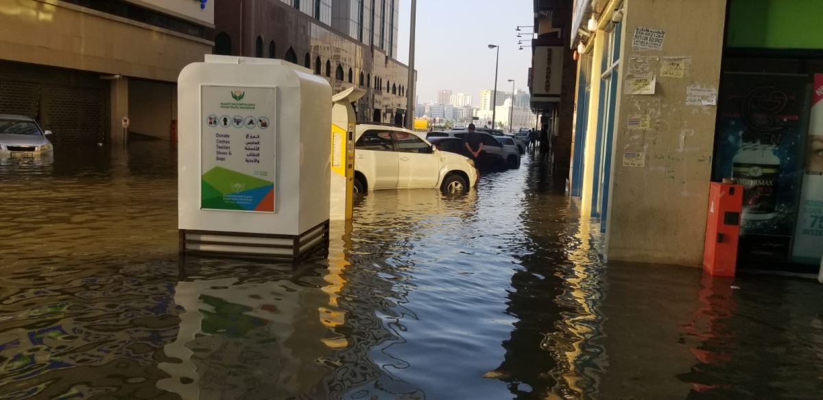 more pic tures of flooded streets