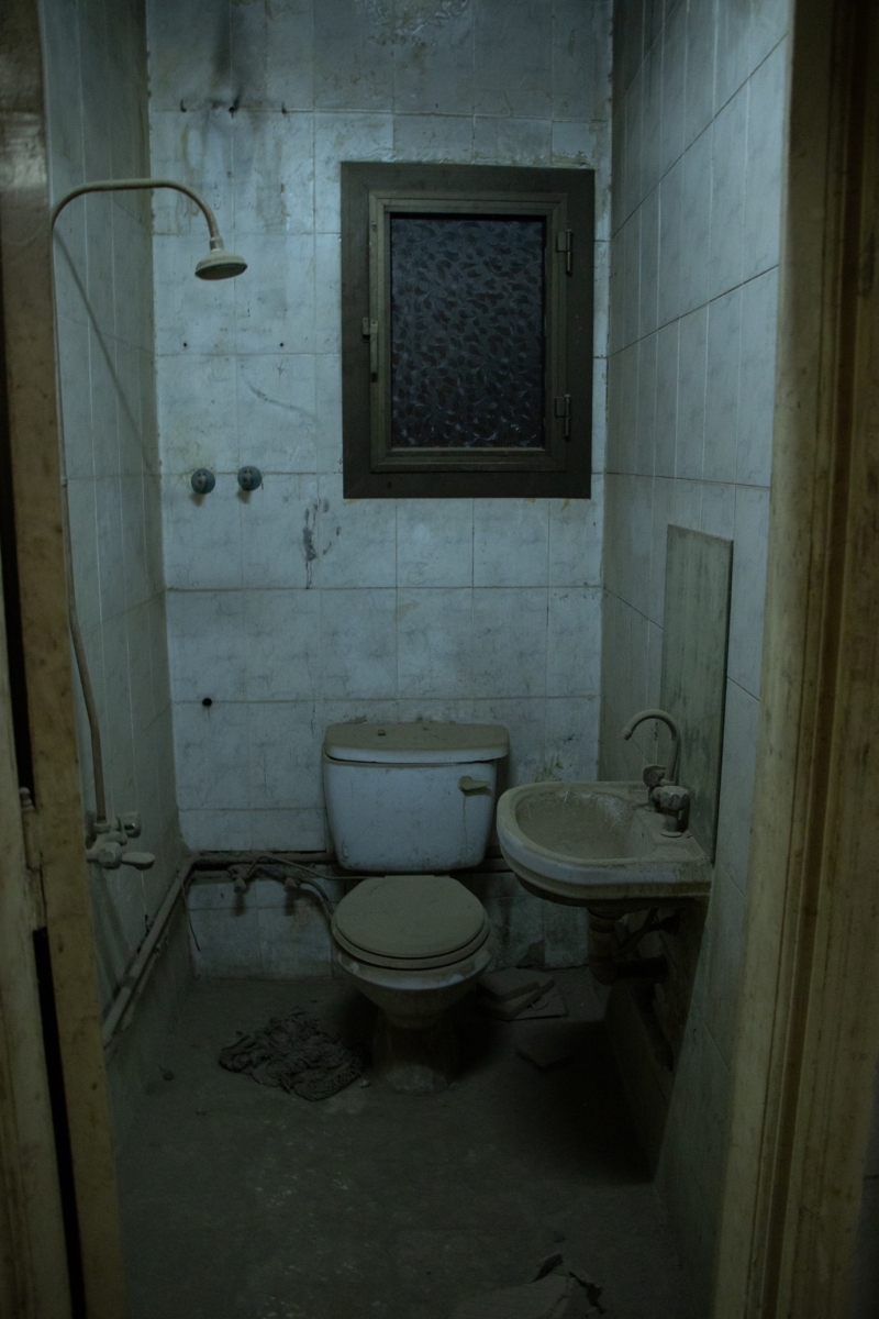 Picture showing the bad state of repair of the building
