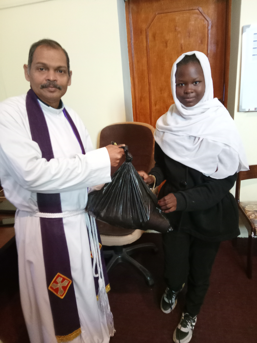 Food distribution picture